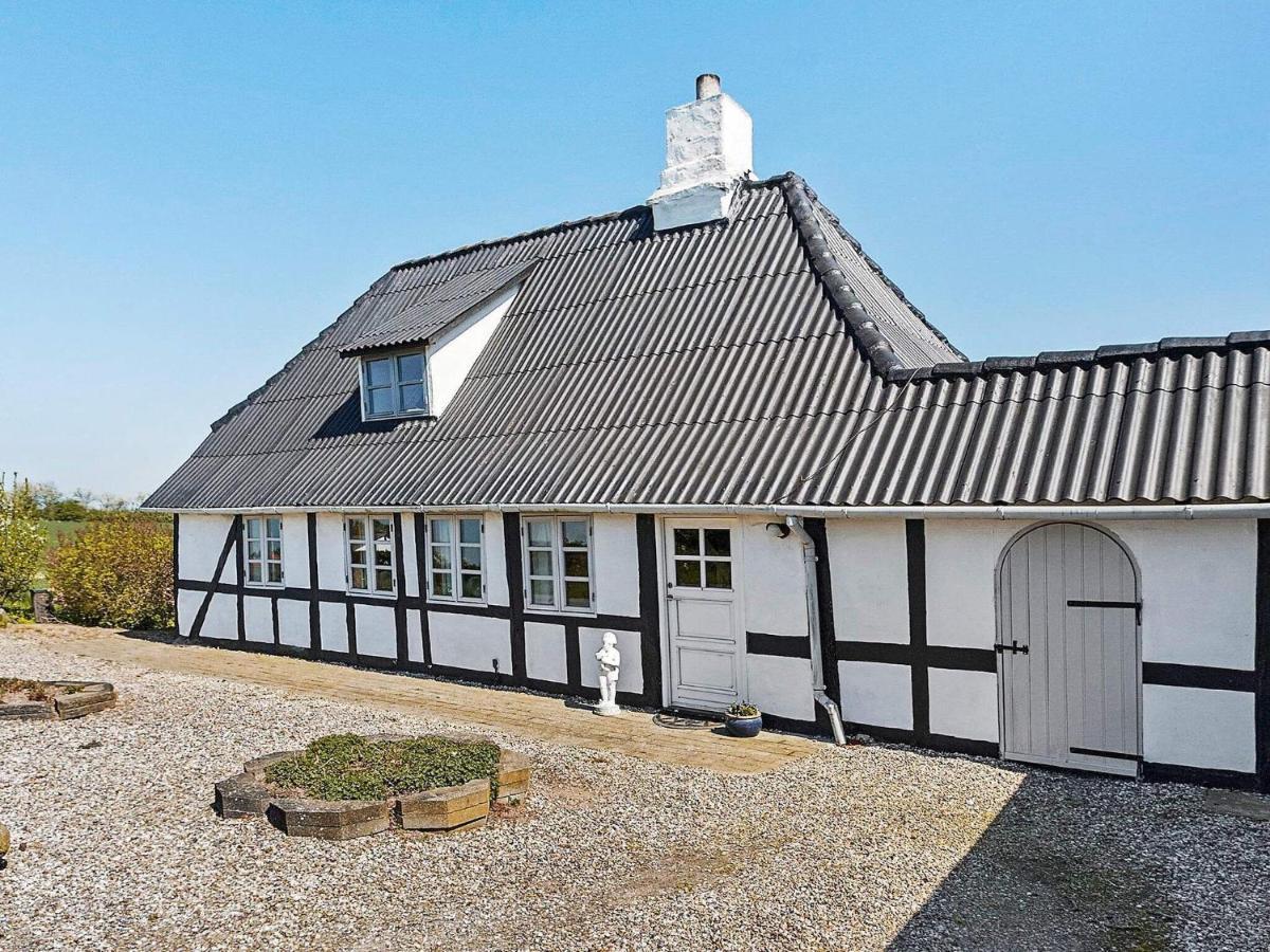 4 Person Holiday Home In Tranek R Tranekær 外观 照片